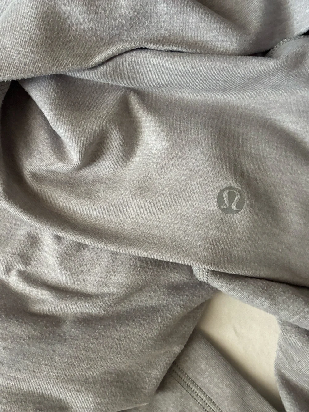 Lululemon Cropped Gray Leggings Old Style SZ 6